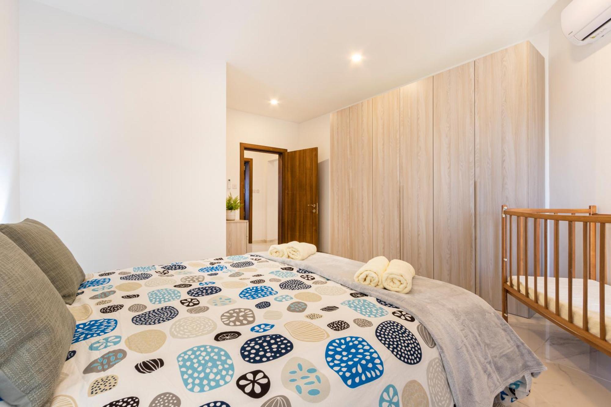 H2 -Modern And Spacious 3 Bedroom Apartment San Ġwann Exteriér fotografie