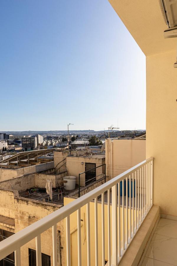H2 -Modern And Spacious 3 Bedroom Apartment San Ġwann Exteriér fotografie